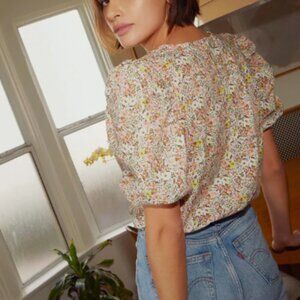 NWOT Nation Heidi Crop Blouse in Dear Abby print